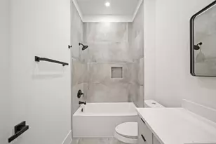 319 N Nagle St, Houston, TX 77003 - Photo 43