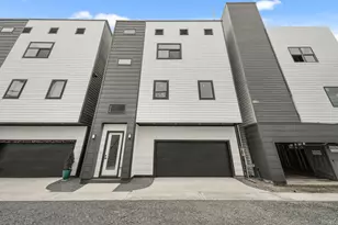 319 N Nagle St, Houston, TX 77003 - Photo 1