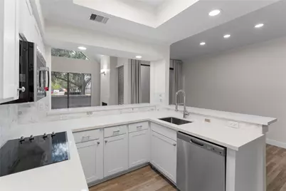 336 Litchfield Lane, Houston, TX 77024 - Photo 13