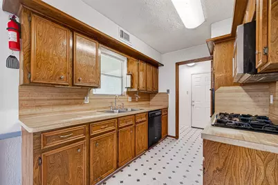 4214 Parkland Street, Pasadena, TX 77504 - Photo 9