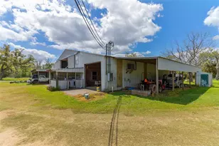 4239 County Rd 348, Brazoria, TX 77422 - Photo 7