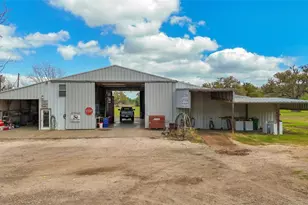 4239 County Rd 348, Brazoria, TX 77422 - Photo 3