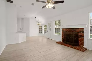 16014 Lakestone Dr, Tomball, TX 77377 - Photo 11