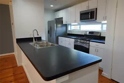 2716 Chenevert Street, Houston, TX 77004 - Photo 7
