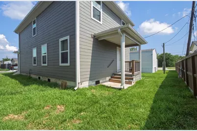 127 Egret Canal N, Baytown, TX 77523 - Photo 21