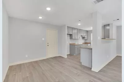 127 Egret Canal N, Baytown, TX 77523 - Photo 11