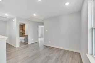 127 Egret Canal N, Baytown, TX 77523 - Photo 15