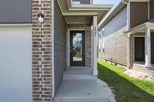 127 Egret Canal N, Baytown, TX 77523 - Photo 3