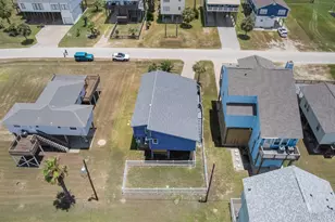 12927 Buccaneer Pkwy, Freeport, TX 77541 - Photo 43