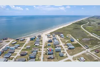 12927 Buccaneer Parkway, Freeport, TX 77541 - Photo 37