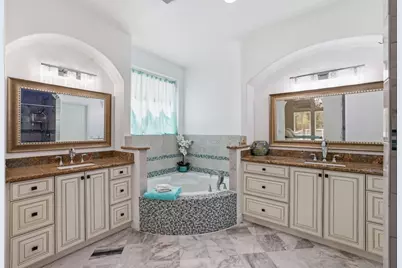 9942 Ramzi Drive, Conroe, TX 77303 - Photo 11
