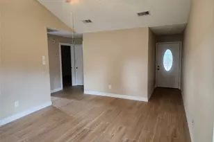 10115 Mill Shadow Dr, Houston, TX 77070 - Photo 5
