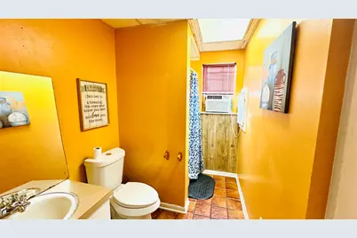 811 N Travis Street, Liberty, TX 77575 - Photo 7