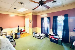 811 N Travis St, Liberty, TX 77575 - Photo 13