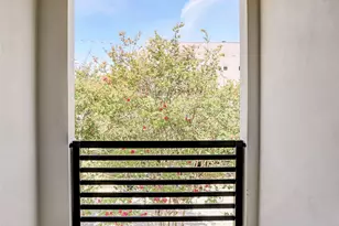 1402 Eberhard St, Houston, TX 77019 - Photo 21