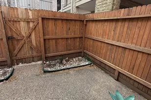 4645 Wild Indigo St, Houston, TX 77027 - Photo 5