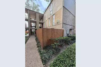 4645 Wild Indigo Street #370, Houston, TX 77027 - Photo 5