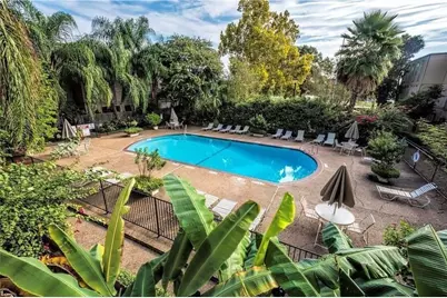 4645 Wild Indigo Street #370, Houston, TX 77027 - Photo 3