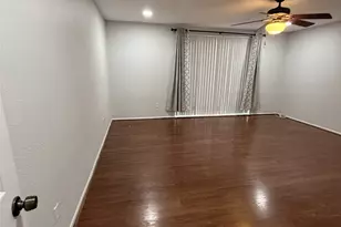 4645 Wild Indigo St, Houston, TX 77027 - Photo 9