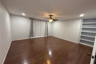 4645 Wild Indigo St, Houston, TX 77027 - Photo 9