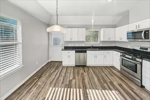 13319 Ambrosa Dr, Houston, TX 77044 - Photo 3