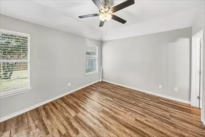 13319 Ambrosa Drive, Houston, TX 77044 - Photo 7
