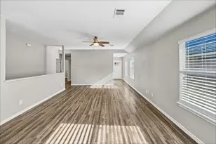 13319 Ambrosa Dr, Houston, TX 77044 - Photo 5
