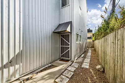 2508 Calumet Street #E, Houston, TX 77004 - Photo 27