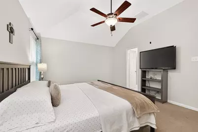 9909 Kingfisher Drive, Conroe, TX 77385 - Photo 15