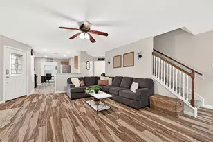 9909 Kingfisher Dr, Conroe, TX 77385 - Photo 5