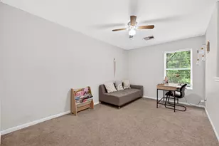 9909 Kingfisher Dr, Conroe, TX 77385 - Photo 25