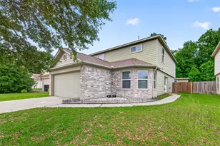 9909 Kingfisher Dr, Conroe, TX 77385 - Photo 1
