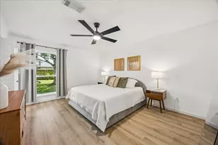 807 W Galveston St, League City, TX 77573 - Photo 17