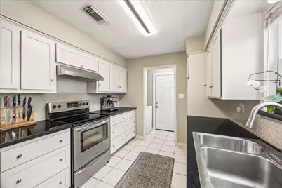 807 W Galveston Street, League City, TX 77573 - Photo 13