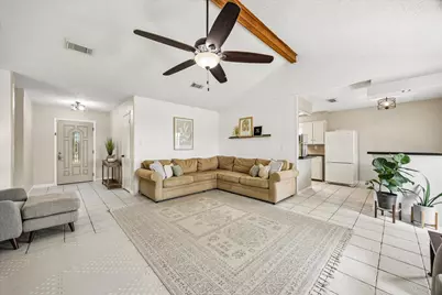 807 W Galveston Street, League City, TX 77573 - Photo 9