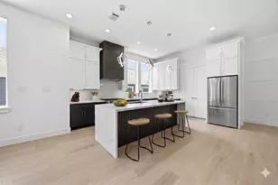 1110 Peden St, Houston, TX 77006 - Photo 17