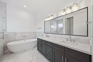1110 Peden St, Houston, TX 77006 - Photo 7