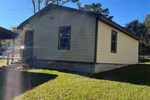 2 Lee Dr, Huntsville, TX 77320 - Photo 5