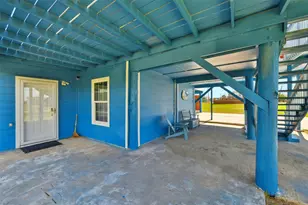 3917 3rd St, Galveston, TX 77554 - Photo 39