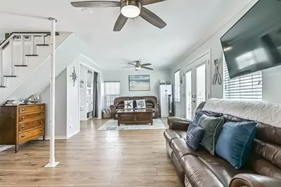 3917 3rd Street, Galveston, TX 77554 - Photo 13