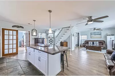 3917 3rd Street, Galveston, TX 77554 - Photo 11