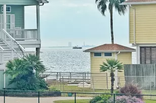 1112 7th St, San Leon, TX 77539 - Photo 13