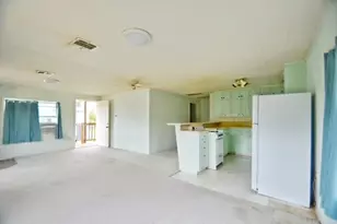 1112 7th St, San Leon, TX 77539 - Photo 7