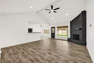 4102 Townes Forest Rd, Friendswood, TX 77546 - Photo 7