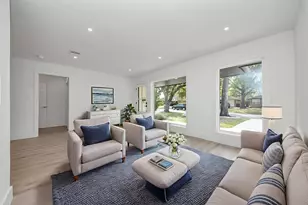 2318 Hialeah Dr, Houston, TX 77018 - Photo 11