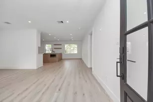 2318 Hialeah Dr, Houston, TX 77018 - Photo 7