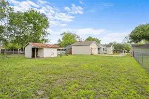 405 N College St, Weimar, TX 78962 - Photo 27