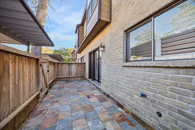 11711 Memorial Drive #549, Houston, TX 77024 - Photo 19