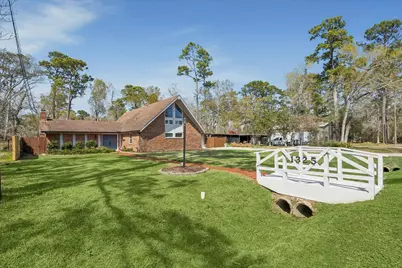 1325 Plantation Drive, Dickinson, TX 77539 - Photo 1