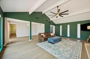 1325 Plantation Dr, Dickinson, TX 77539 - Photo 5